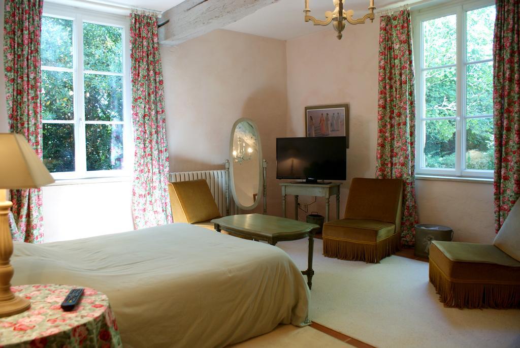 Chateau De Grenier Bed and Breakfast Saint-Léger Habitación foto