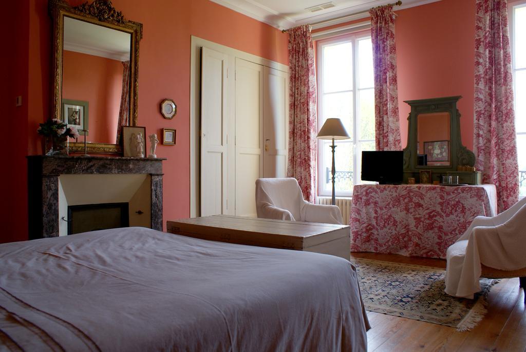 Chateau De Grenier Bed and Breakfast Saint-Léger Exterior foto