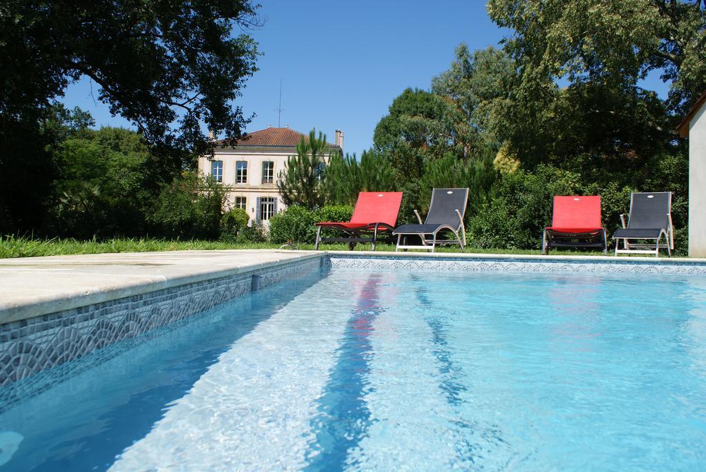 Chateau De Grenier Bed and Breakfast Saint-Léger Exterior foto